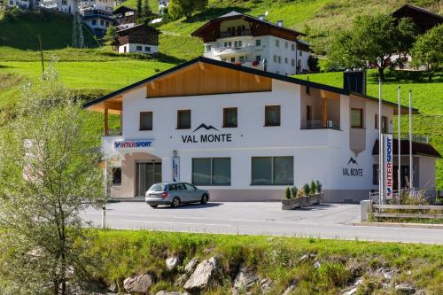 Val Monte - image 5