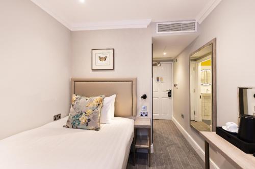 Byron Hotel - image 4