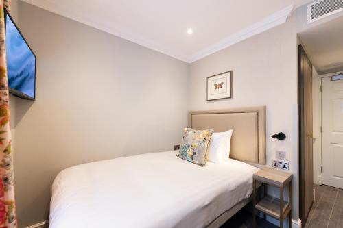 Byron Hotel - main image