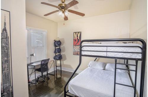 Brand New Listing! Cozy Historic House 5min*DT - image 6