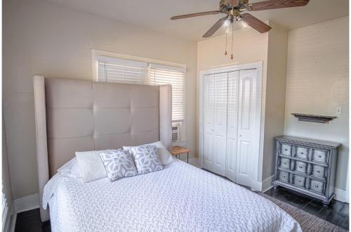 Brand New Listing! Cozy Historic House 5min*DT - image 8