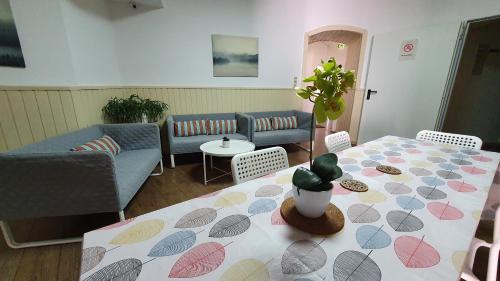 Közös társalgó / TV, 7brunnen Hostel Beds & Rooms in 05. kerület - Margareten