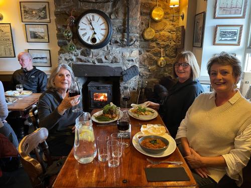 Garddfon Inn – Y Felinheli