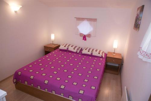 One-Bedroom Apartment image 3
