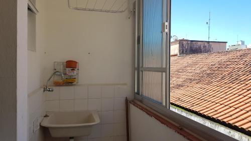 Apartamento a uma quadra da praia