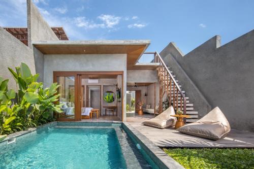 Exterior view, Agrapana Beach Villa in Keramas