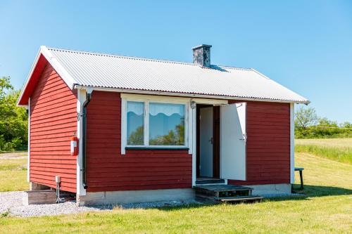 Cottage with Shared Shower 