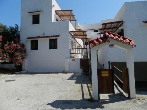 Aeolos Hotel Apartments - image 14