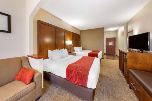 Comfort Suites Near Six Flags Magic Mountain