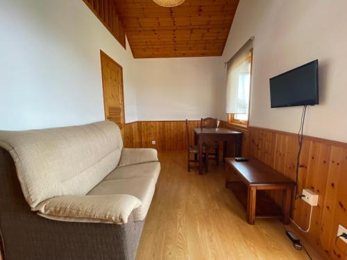 One-Bedroom Chalet image 8