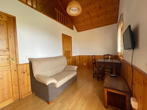 One-Bedroom Chalet image 3