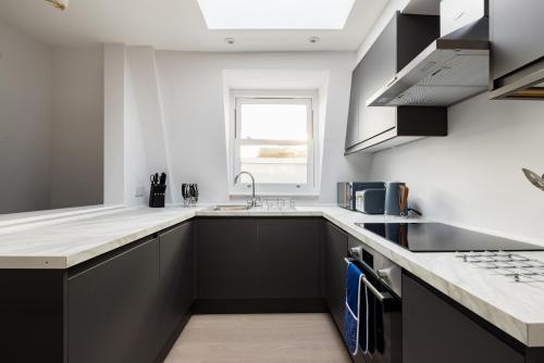 Picture of The Margravine Maisonette - Modern & Bright 2Bdr Flat