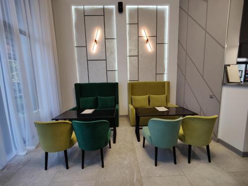 Hotel Vogue - image 12