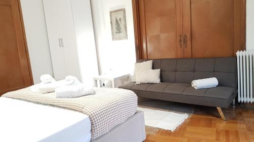 Apricot Apartment - Athens Center 6 BD 2.5 BATH - image 13