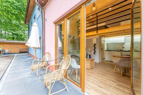陽台/露台, Natura Ferienpark - Bungalows am Grimnitzsee Schorfheide in 阿西穆斯塔爾