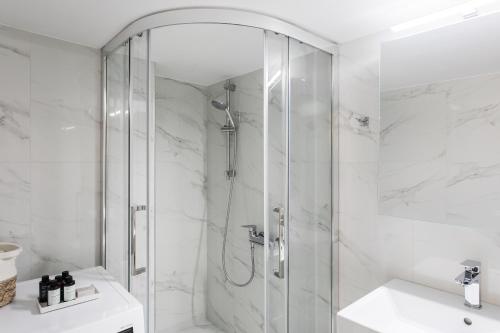 Two-Bedroom Apartment image 7