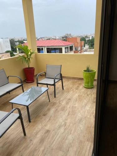 Penthouse 200m² avec balcon et large terrasse Dakar - Front de terre