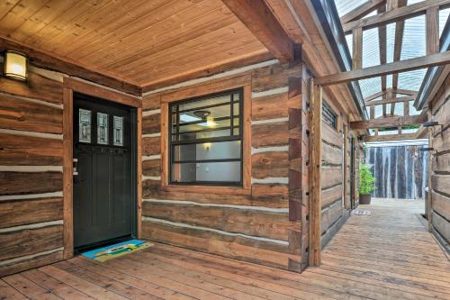 Quiet and Cozy Eureka Home Near Sequoia Park and Zoo!