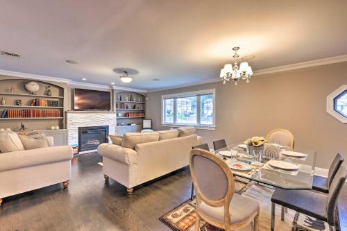 Long Island Apartment with Balcony about 25 Mi to NYC in Glen Cove, USA
