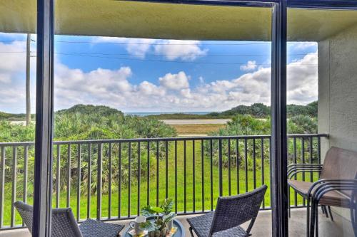 Updated Ormond Beach Condo Relax and Explore!