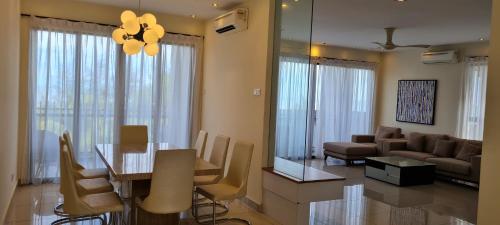 Beachfront Villa at Swiss Garden Resort Residences - min 2 nights stay in Kuantan
