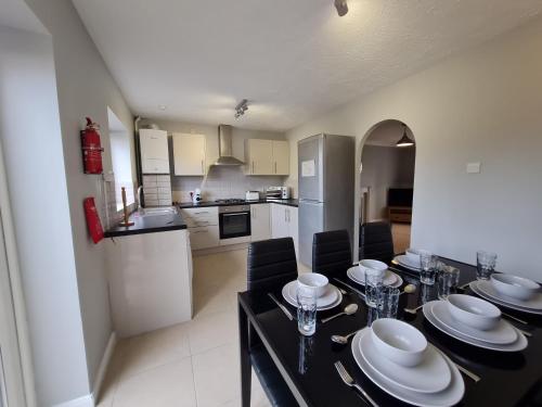 Konyha, 3 Bed House with Garage, NR BPW & Brecon Beacons National Park in Clwydyfagwyr