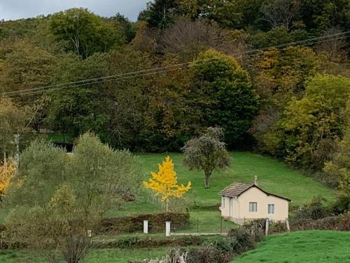 Le Chant des oiseaux 14 Bis rue de l'Hate gîte à louer Préporché