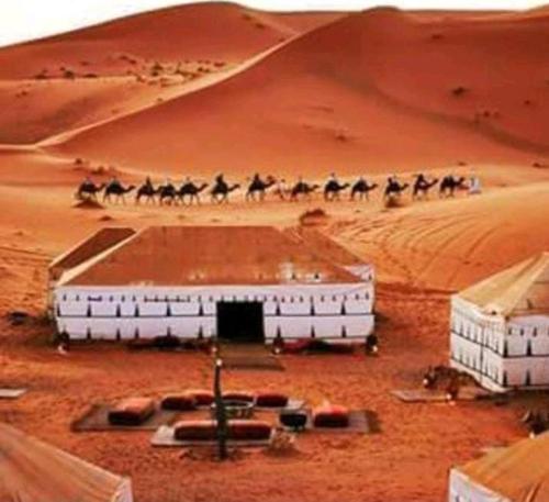 Merzouga Nice luxury CampOver view