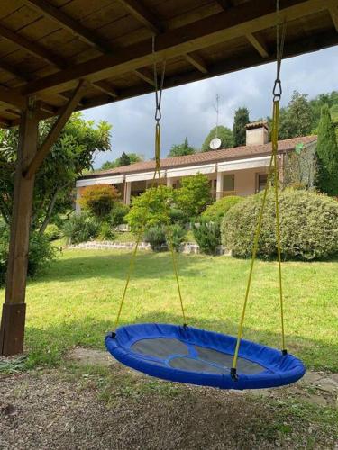 Einzelhaus mit großer Terrasse und Garten in Teolo