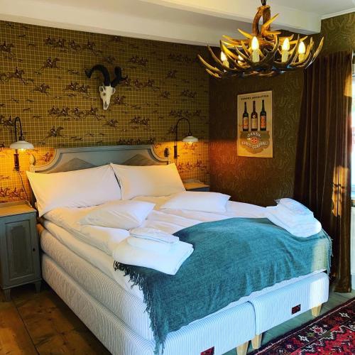 1 queen bed