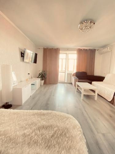 5 Minutes to the City Center in นิโคเลฟ
