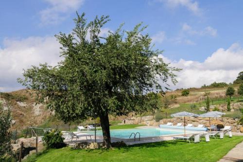 Cottage Assolata overlooking the Orcia valley in Tuscany