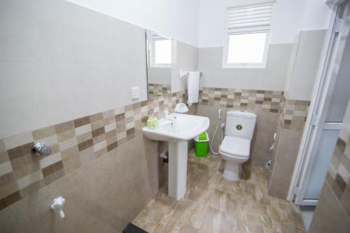 Double Room image 3