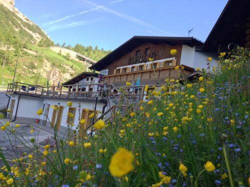  Rifugio Capanna Bill, Pension in Rocca Pietore bei Pieve di Livinallongo