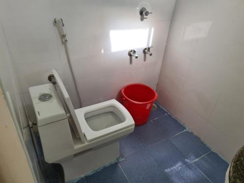 Bathroom, Vijay Shree Inn in Thottapalayam