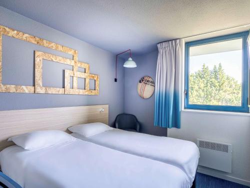 Pop Twin Room