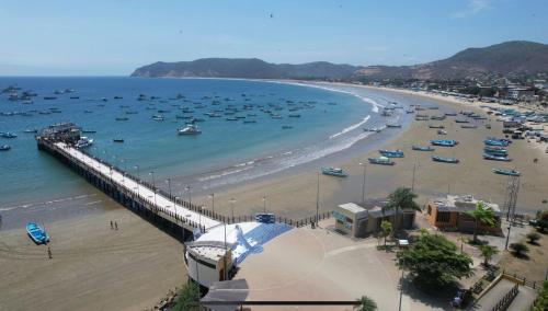 Esterno, Whale House Hotel in Puerto Lopez