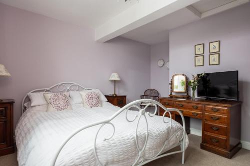 Bramble Cottage is a wonderful country cottage in the village of Hetton