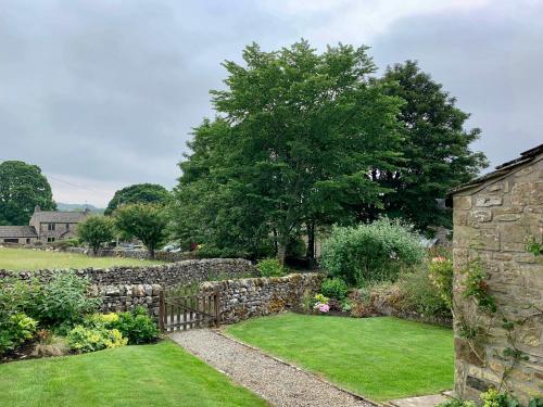 Bramble Cottage is a wonderful country cottage in the village of Hetton