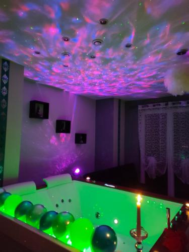 Loft avec Baignoire SPA LÉcrin Romantique (Loft avec Baignoire SPA LEcrin Romantique) in Ochancourt