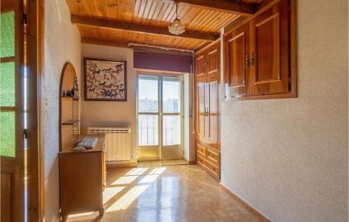 5 Bedroom Stunning Home In Villarrn De Campos