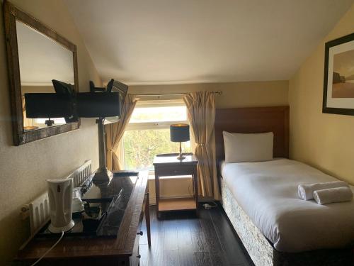 Beech Mount Hotel - image 11