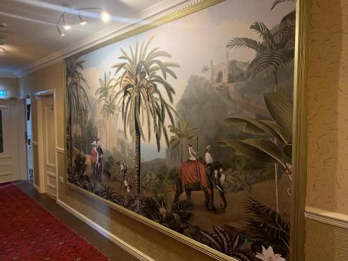 Beech Mount Hotel - image 3