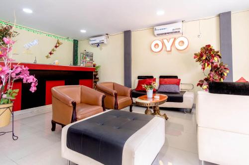 SUPER OYO 283 Helvetia Residence