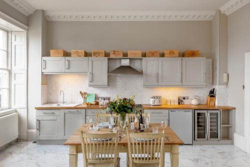 Picture of Luxury Georgian Duplex In Central Bath