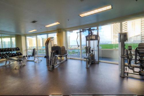 Laketown 232 - 2 BD, Light Show From Balcony, FANTASTIC Amenities