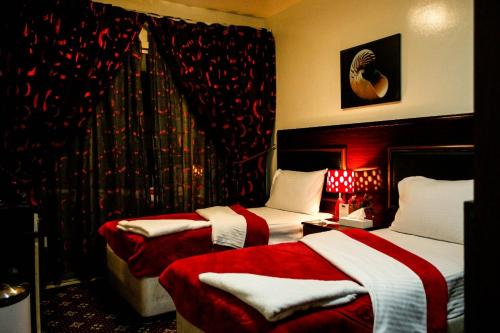 Karoon Hotel - image 7