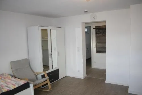 Schönes Zimmer mit Bad für Reisende in Murg, Schweiz