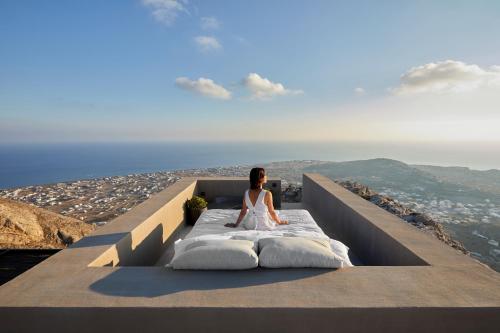 Santorini Sky, The Lodge, Pyrgos