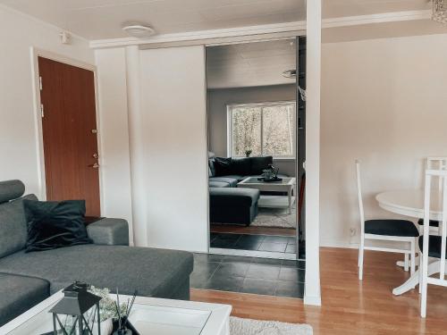 Apartment with 2bedrooms near the train and buss station